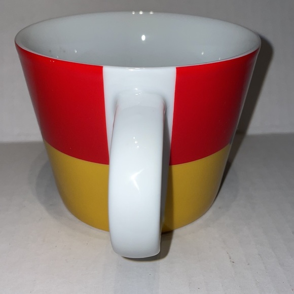 “Never Quit” coffee Mug by CasaModerna - Picture 4 of 6